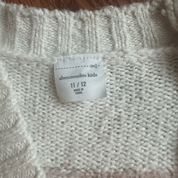 Kids Abercrombie Sweater 11/12 - Picture 2 of 2